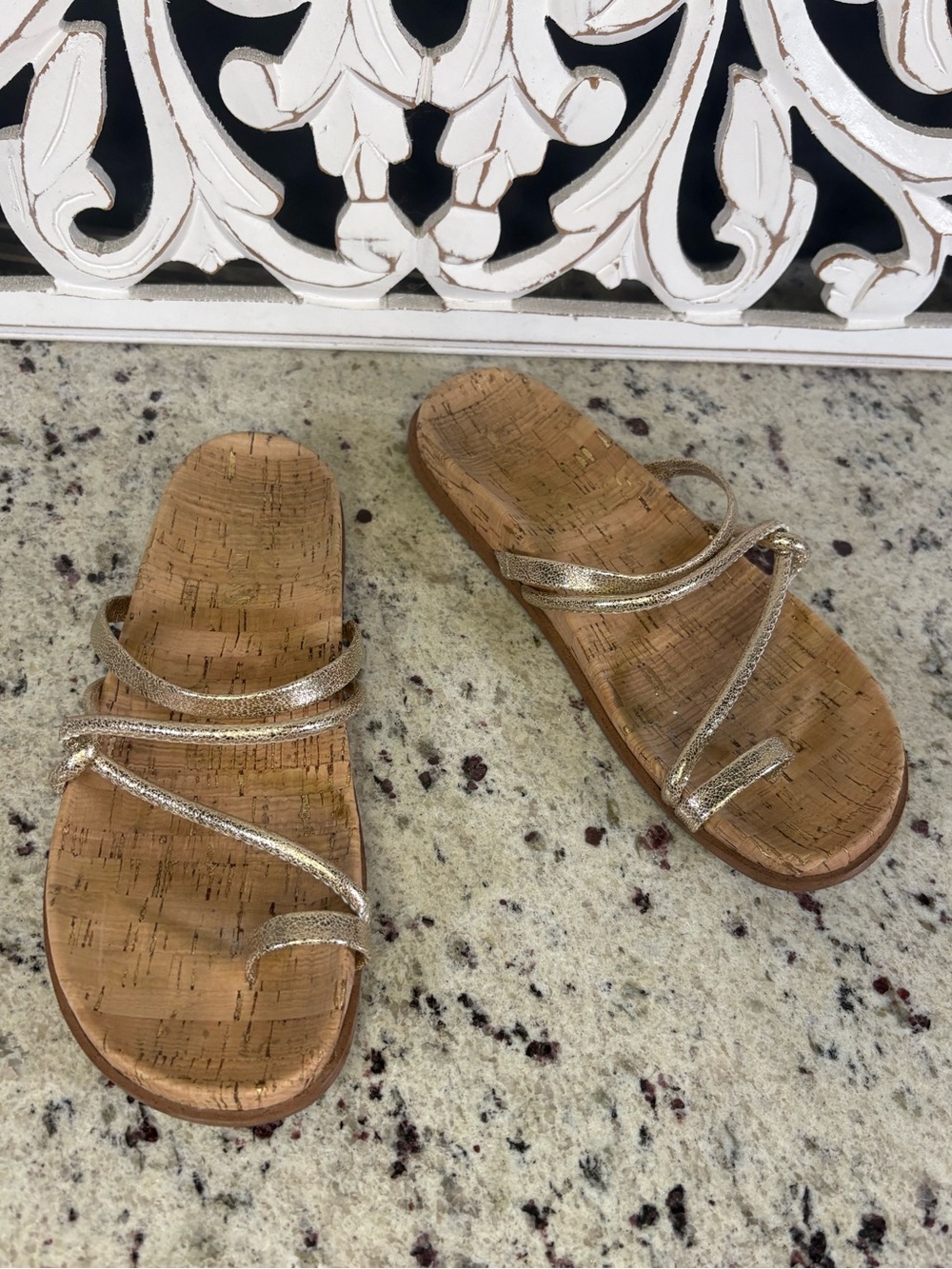 Korks Audra Metallic Gold Cork Slide Sandals Size 6